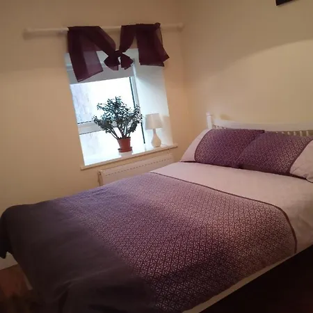 11 Malin Street, Noreens Place Carndonagh